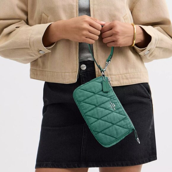 Coach Green Quilted Shoulder Bag - Picture 6 of 6